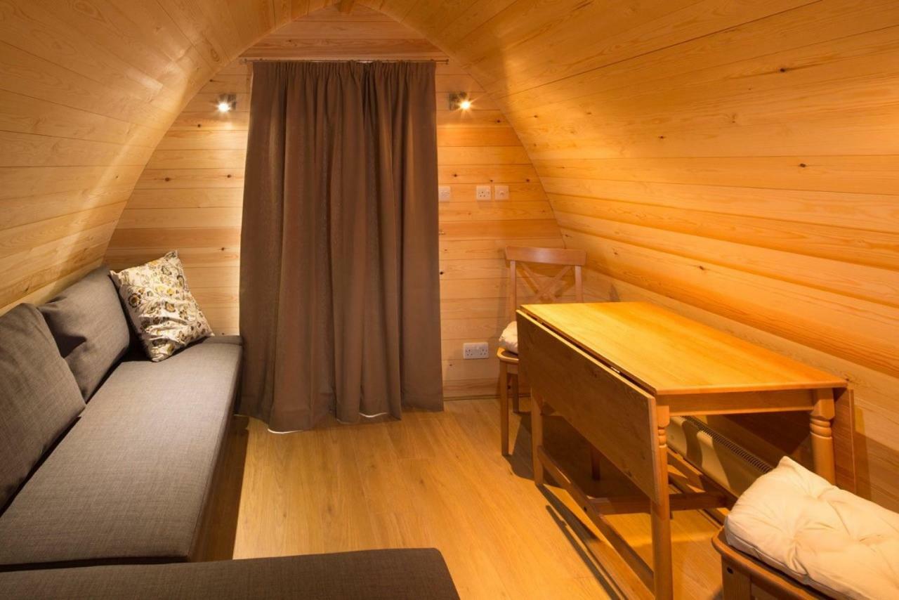 מלון צ'לטנהם Campion Glamping Pod מראה חיצוני תמונה