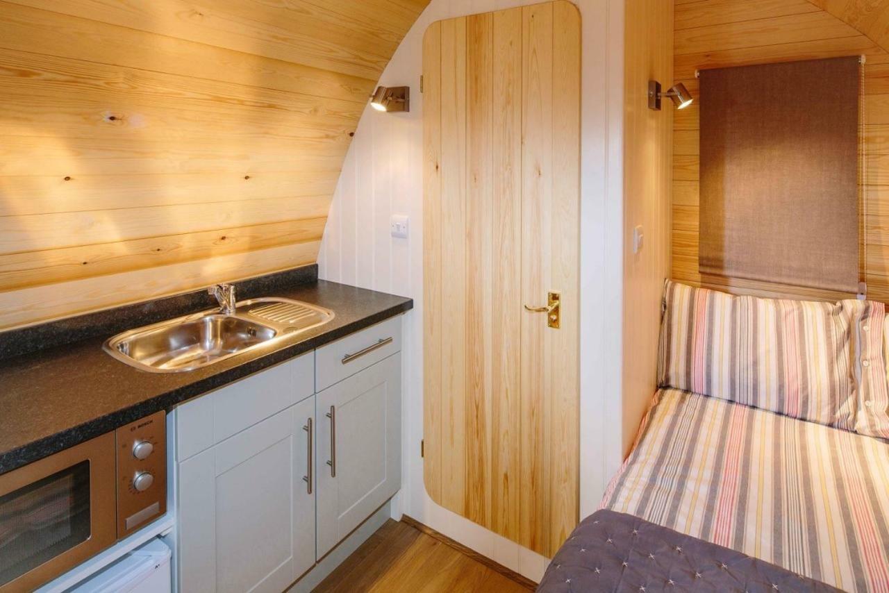 מלון צ'לטנהם Campion Glamping Pod מראה חיצוני תמונה