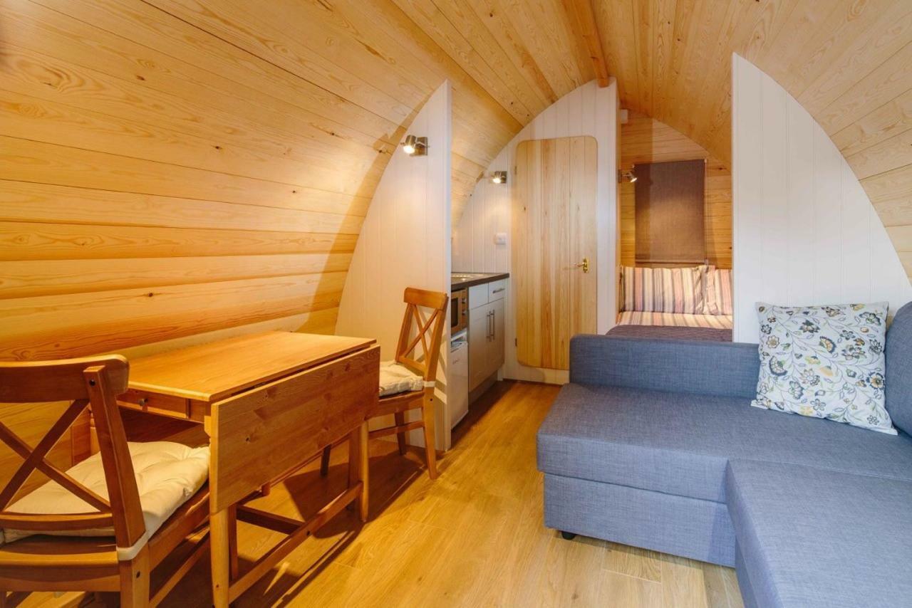 מלון צ'לטנהם Campion Glamping Pod מראה חיצוני תמונה